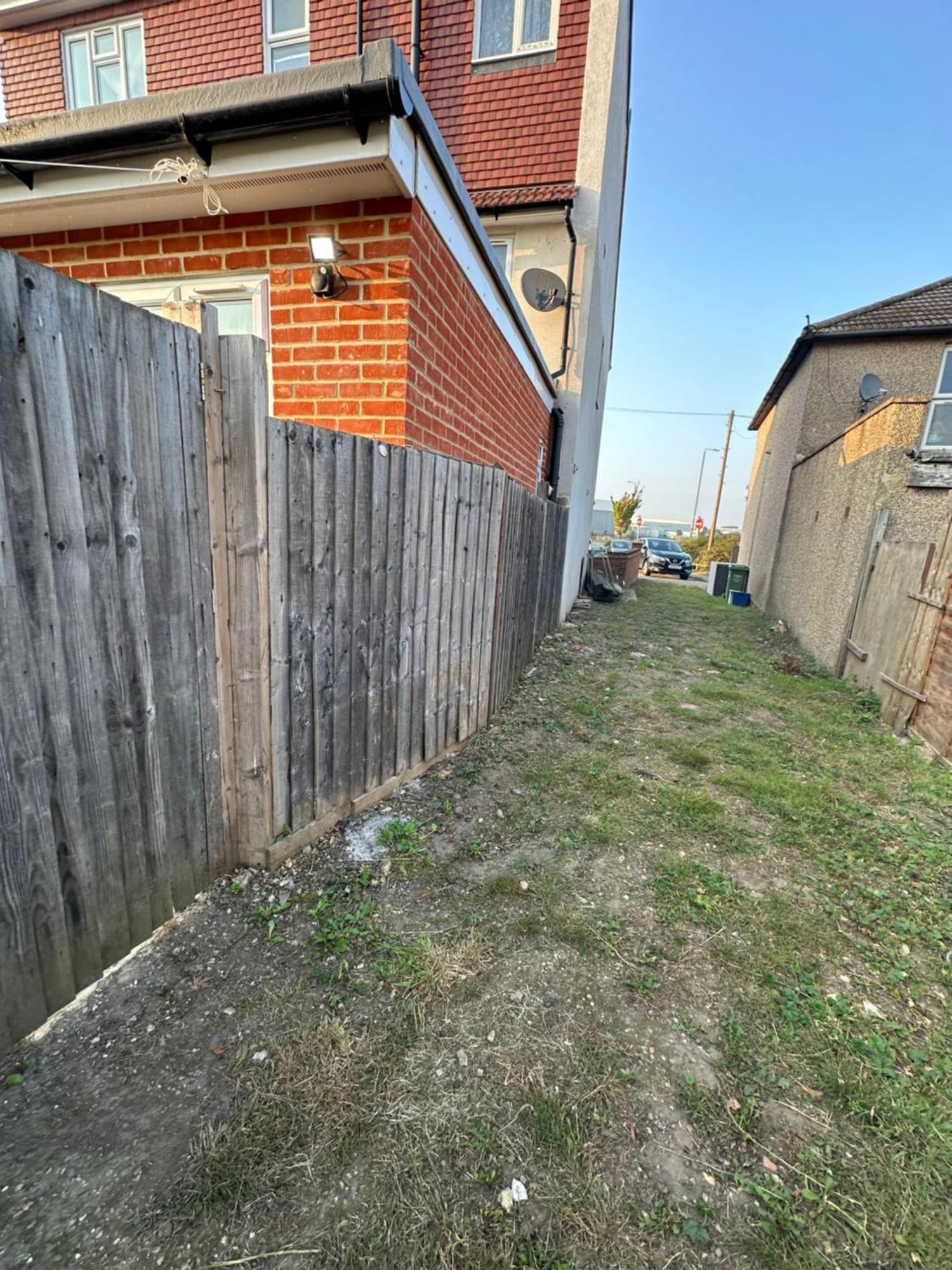 Luxury Ensuite Studio In Crayford Dartford Bexley London With Full Kitchen And Side Garden Alleyway Entrance Erith 외부 사진